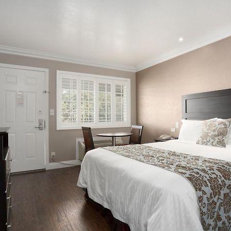 Travelodge Lompoc Bagian luar foto