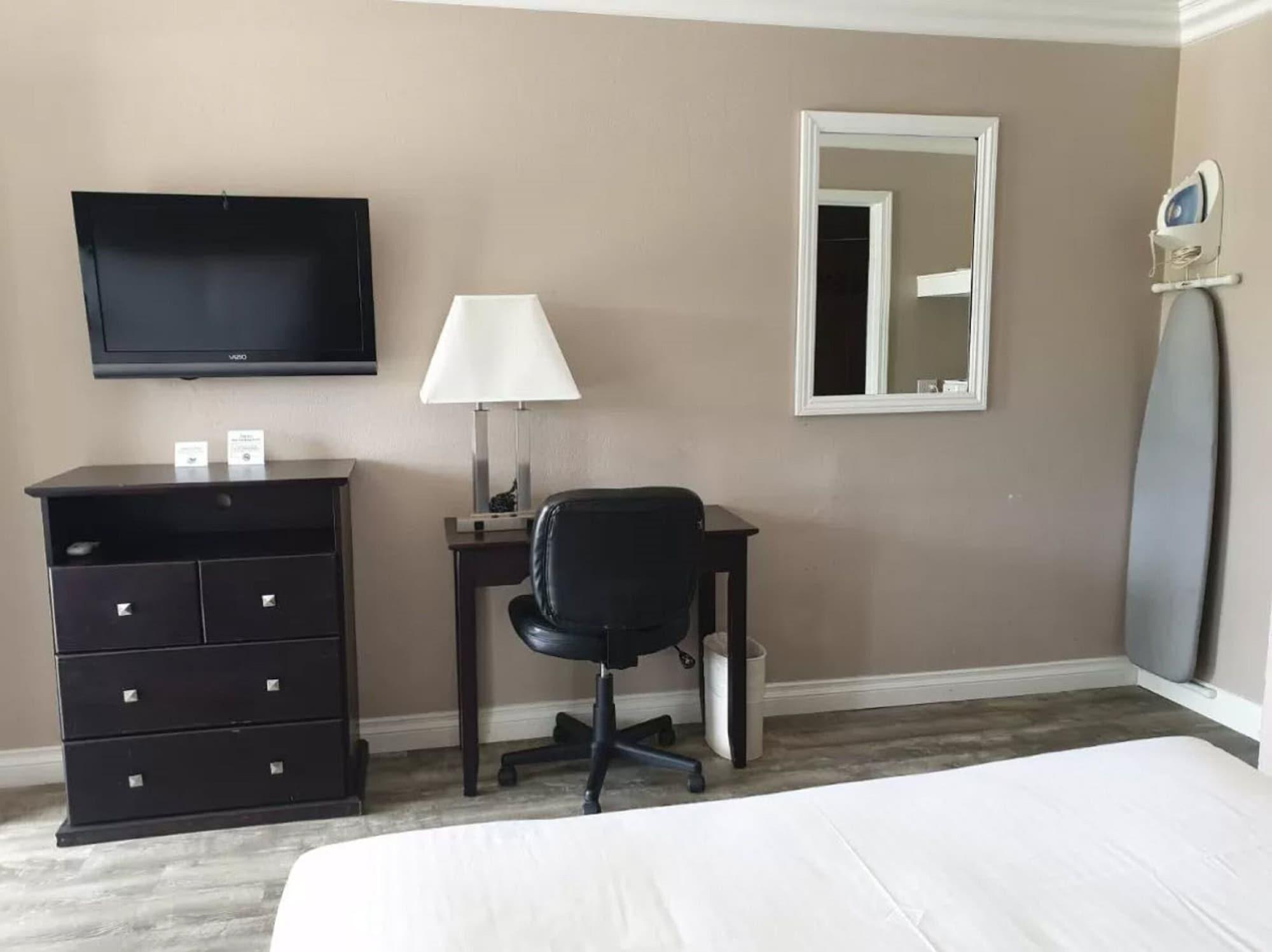 Travelodge Lompoc Bagian luar foto
