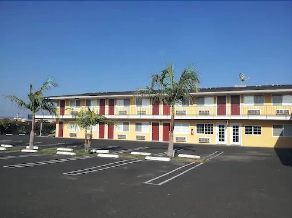 Travelodge Lompoc Bagian luar foto